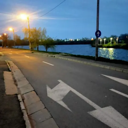 Vnhaju * Bucureşti