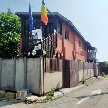 Vnhaju *